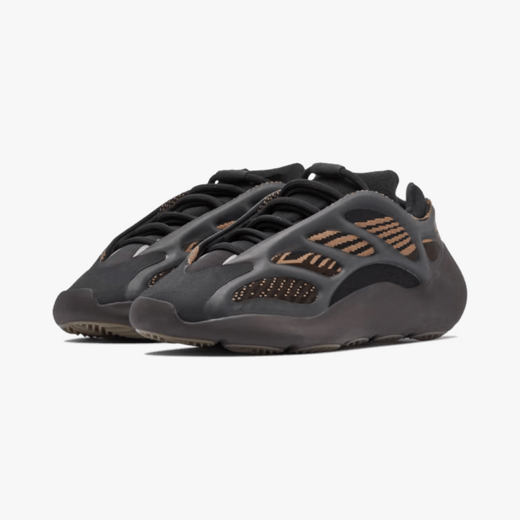 Yeezy 700 V3 “Clay Brown”